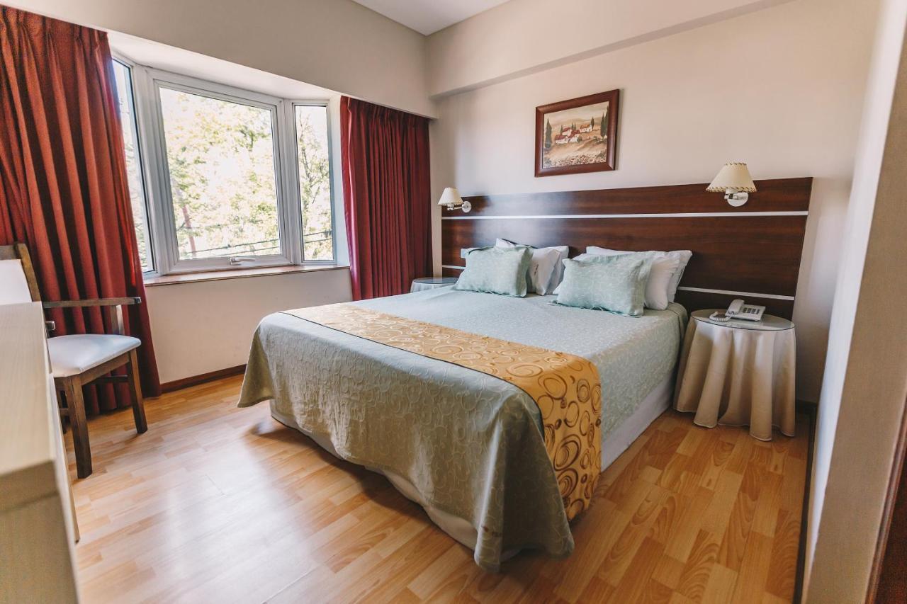 Los Tilos Hotel Y Spa By Cph Villa Carlos Paz Zewnętrze zdjęcie