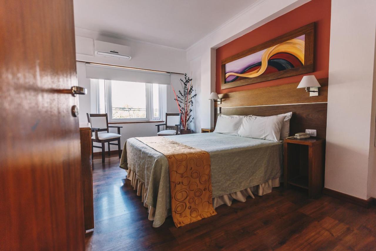 Los Tilos Hotel Y Spa By Cph Villa Carlos Paz Zewnętrze zdjęcie